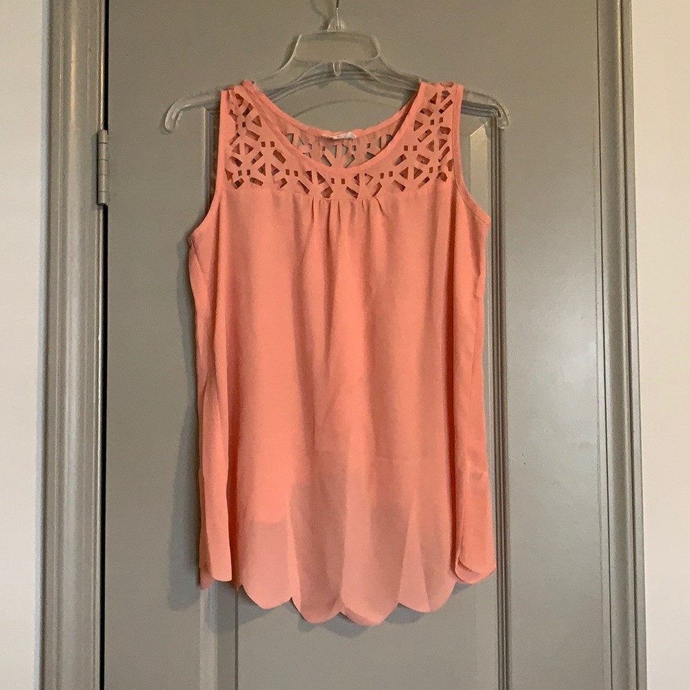 Coral scalloped tank top